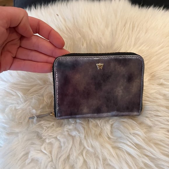 Kelly Wynne "Money Maker" Mini Wallet - Picture 2 of 9